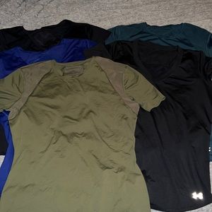 Lot of FIVE Under Armor HeatGear Tees